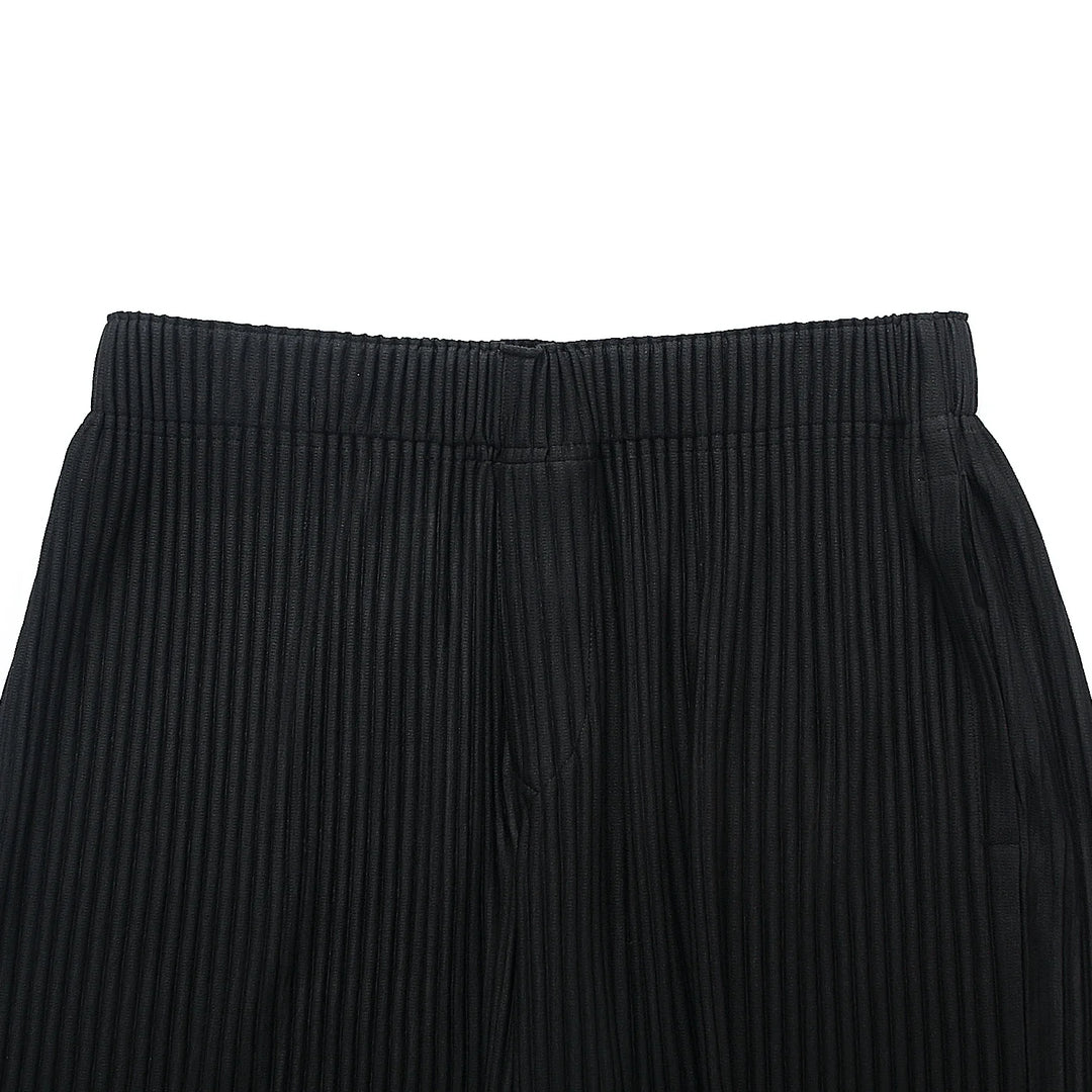 The Pleated Short